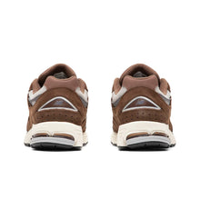 Load image into Gallery viewer, New Balance 2002R - Brown / Beige