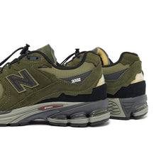 Load image into Gallery viewer, New Balance 2002R Protection Pack - Dark Moss / Blacktop / Covert Green