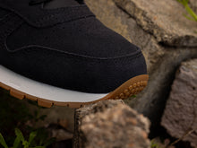 Load image into Gallery viewer, Reebok Classic Leather - Black / Chalk / Gum