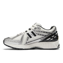 Load image into Gallery viewer, New Balance 1906 - Silver Metallic / White / Sea Salt