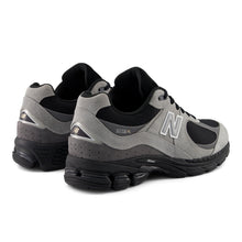 Load image into Gallery viewer, New Balance 2002 - Grey / Black