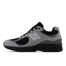 Load image into Gallery viewer, New Balance 2002 - Grey / Black