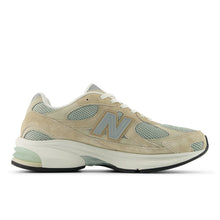 Load image into Gallery viewer, New Balance 2010 - Brown / Grey