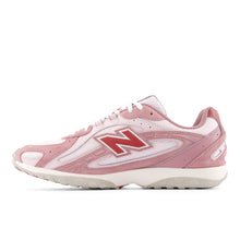 Load image into Gallery viewer, New Balance 204L - Rosewood / Pink Salt