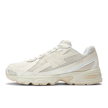 Load image into Gallery viewer, New Balance 740 - Bisque / Angora / Sea Salt