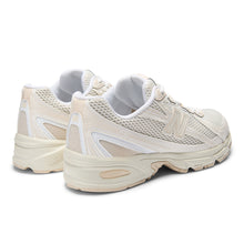 Load image into Gallery viewer, New Balance 740 - Bisque / Angora / Sea Salt