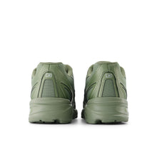 Load image into Gallery viewer, New Balance 740 - Dark Olivine