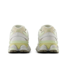 Load image into Gallery viewer, New Balance 9060 - Mineral / Grey Matter