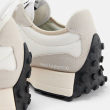 Load image into Gallery viewer, New Balance 327 Women&#39;s - White / Black