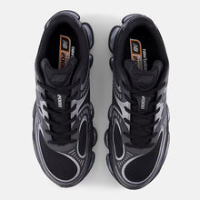 Load image into Gallery viewer, New Balance Abzorb 2000 - Black / Silver Metallic