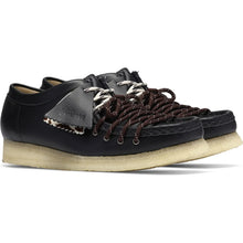 Load image into Gallery viewer, Clarks Women's Wallabee Lace - Black Leather