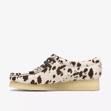 Load image into Gallery viewer, Clarks Women's Wallabee - Brown Cow Print