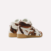 Load image into Gallery viewer, Reebok Freestyle Hi Women's - Cow / Chalk / Gum