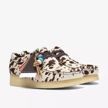 Load image into Gallery viewer, Clarks Women's Wallabee - Brown Cow Print