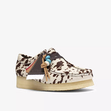 Load image into Gallery viewer, Clarks Women's Wallabee - Brown Cow Print