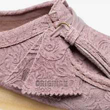 Load image into Gallery viewer, Clarks Women's Wallabe - Dusty Pink Embosed