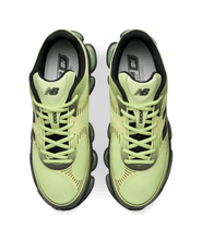 Load image into Gallery viewer, New Balance Abzorb 2000 - Limelight