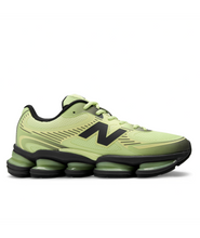 Load image into Gallery viewer, New Balance Abzorb 2000 - Limelight