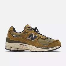 Load image into Gallery viewer, New Balance 2002R Protection Pack - High Desert / Dark Moss / Black