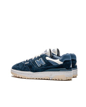 Load image into Gallery viewer, New Balance 550 - Navy Suede