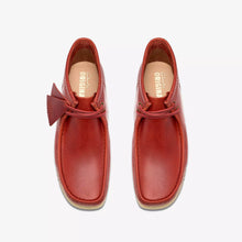 Load image into Gallery viewer, Clarks Wallabee Boot - Brick Red
