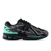 Load image into Gallery viewer, New Balance 1906A - Black