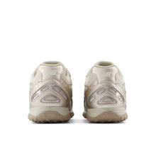 Load image into Gallery viewer, New Balance 204L Women's - Timberwolf