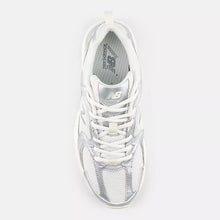 Load image into Gallery viewer, New Balance 530 - Silver Metallic / Reflection
