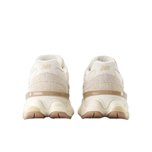 Load image into Gallery viewer, New Balance 9060 - Bisque / Sea Salt