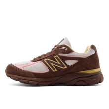 Load image into Gallery viewer, New Balance 990 - Pumpernickle / Pink Chalk