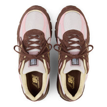 Load image into Gallery viewer, New Balance 990 - Pumpernickle / Pink Chalk