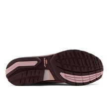 Load image into Gallery viewer, New Balance 992 - Pink Chalk / Cherry Leather