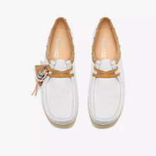 Load image into Gallery viewer, Clarks Women's Wallabee - Off Wihte Interest
