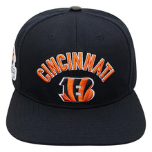 Load image into Gallery viewer, Pro Standard Cincinnati Bengals Stacked Logo Snapback