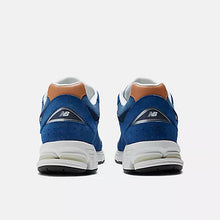 Load image into Gallery viewer, New Balance 2002R - Atlantic Blue / Sepia / Heritage Blue