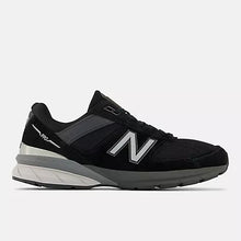 Load image into Gallery viewer, New Balance 990v5 - Black / Silver