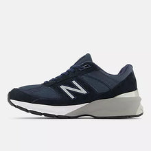 Load image into Gallery viewer, New Balance 990v5 - Navy / Silver